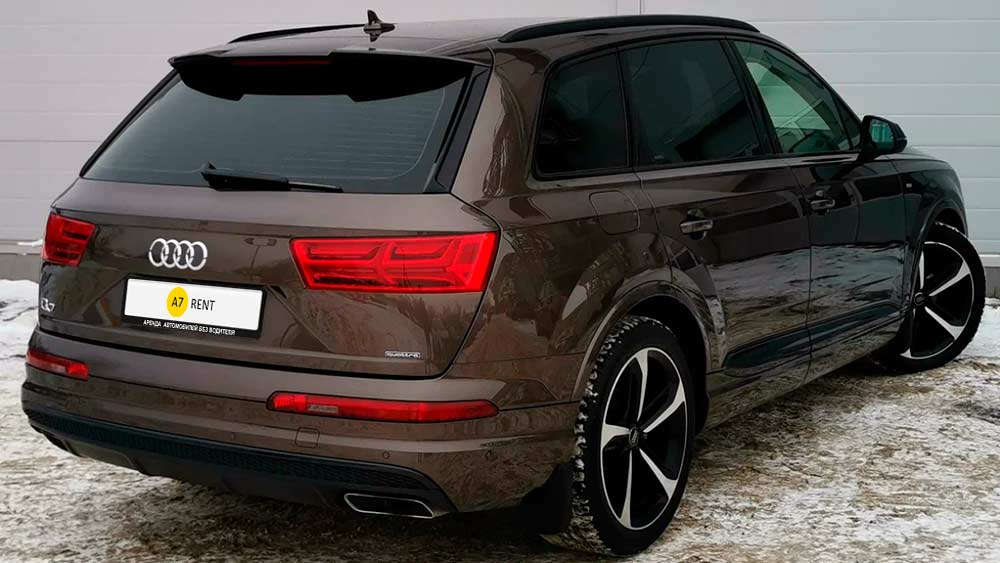 Audi Q7 423