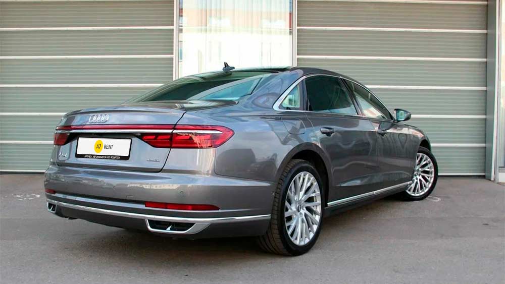 Audi A8 424