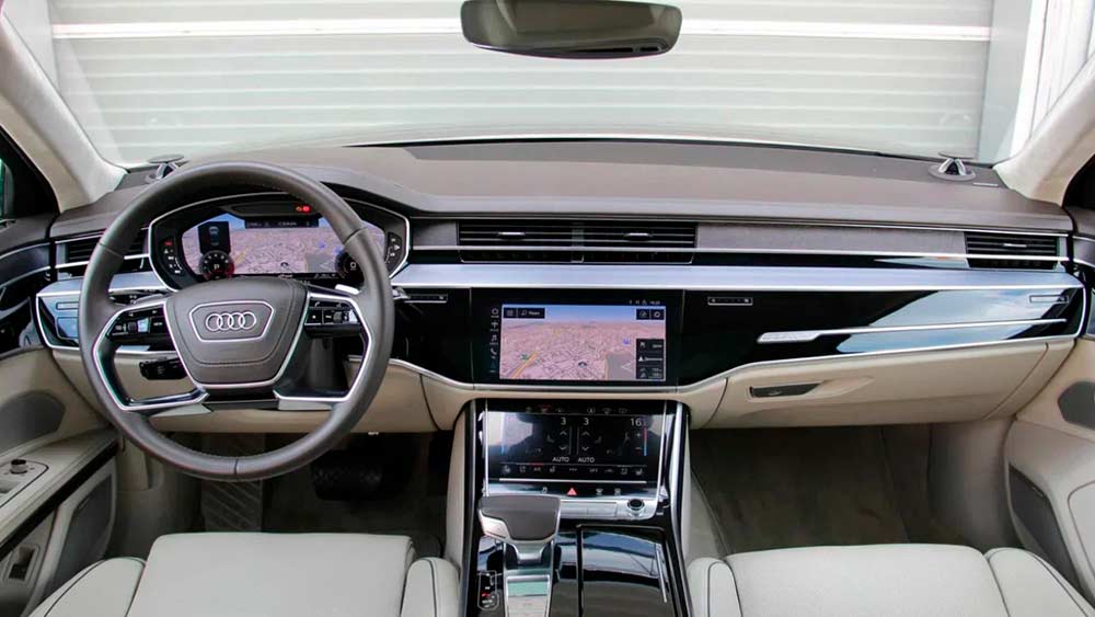 Audi A8 424