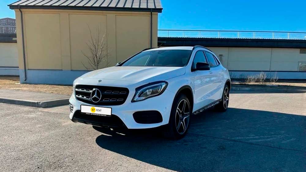 Mercedes-Benz GLA 439
