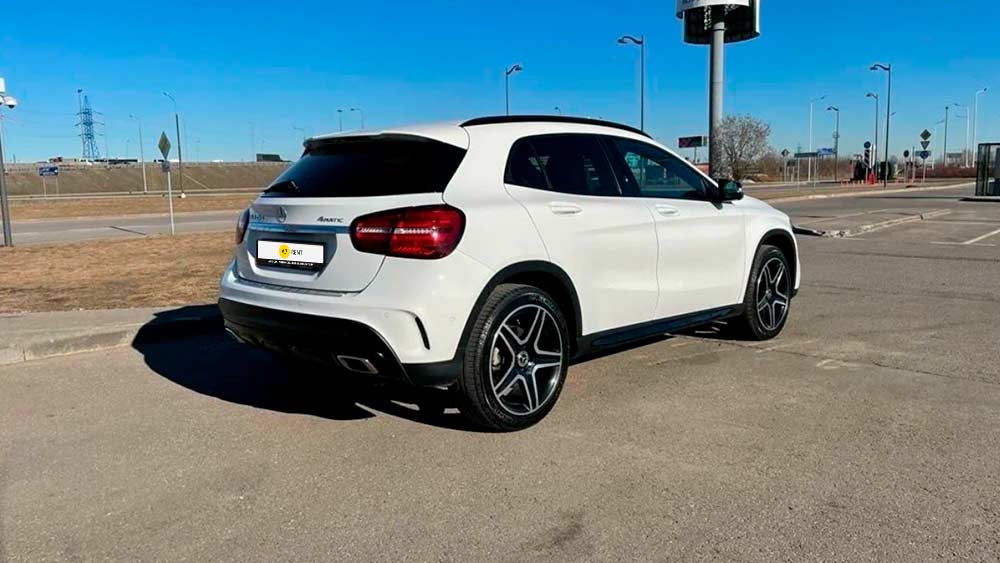 Mercedes-Benz GLA 439