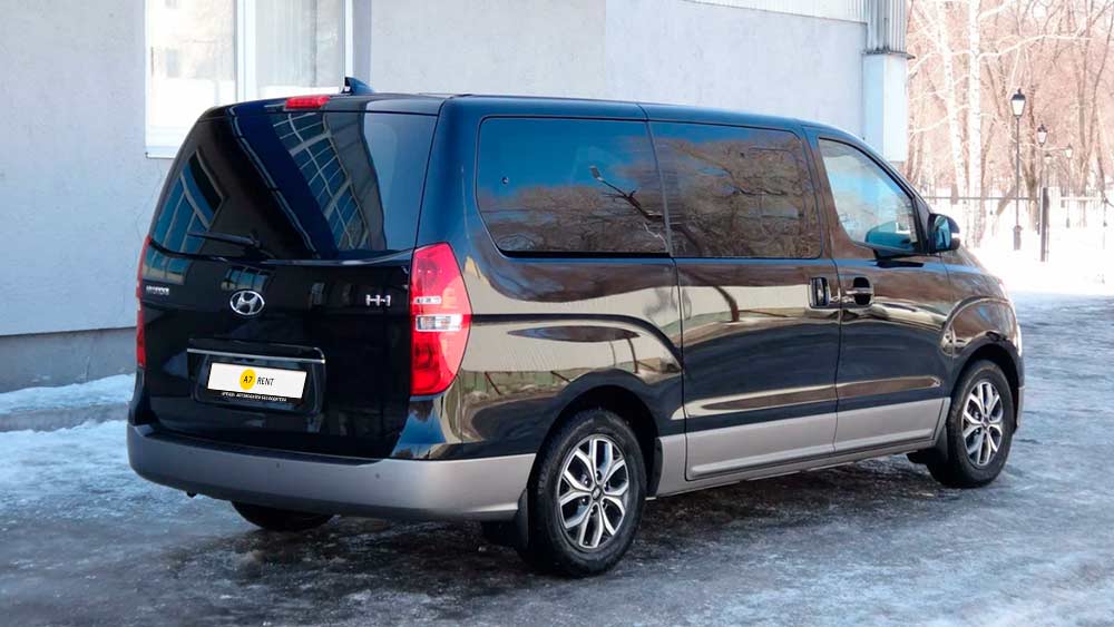 Hyundai H1 452