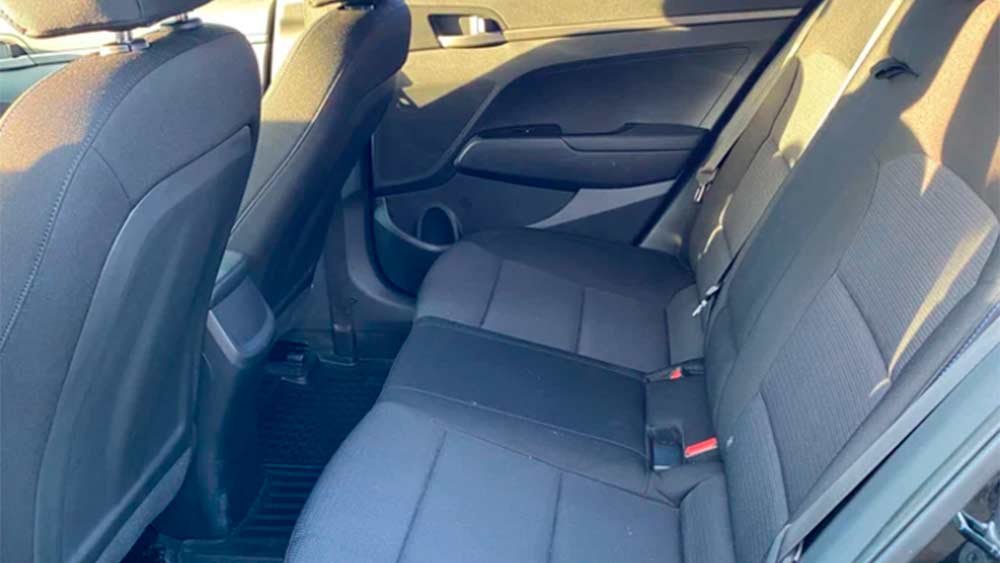 Hyundai Elantra — аренда автомобиля