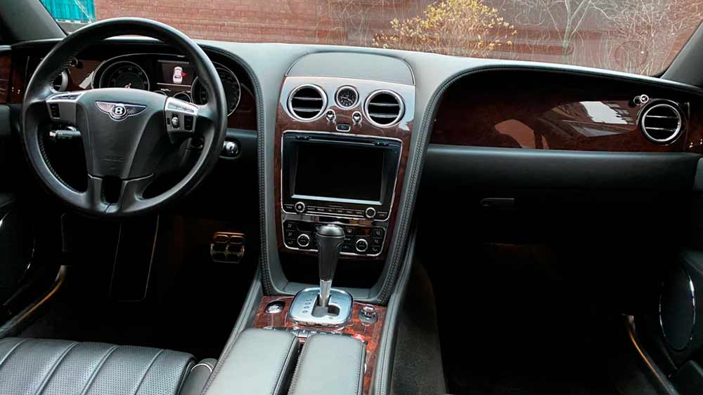 Bentley Flying Spur 460
