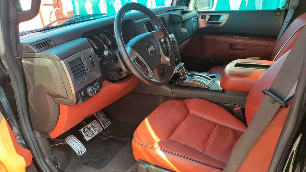Фото Hummer H2