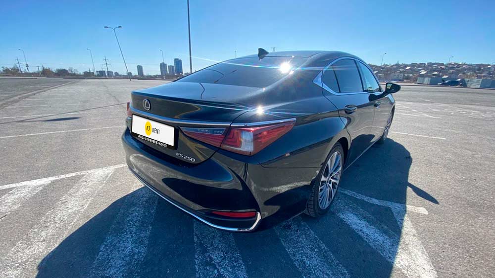 Lexus ES 508