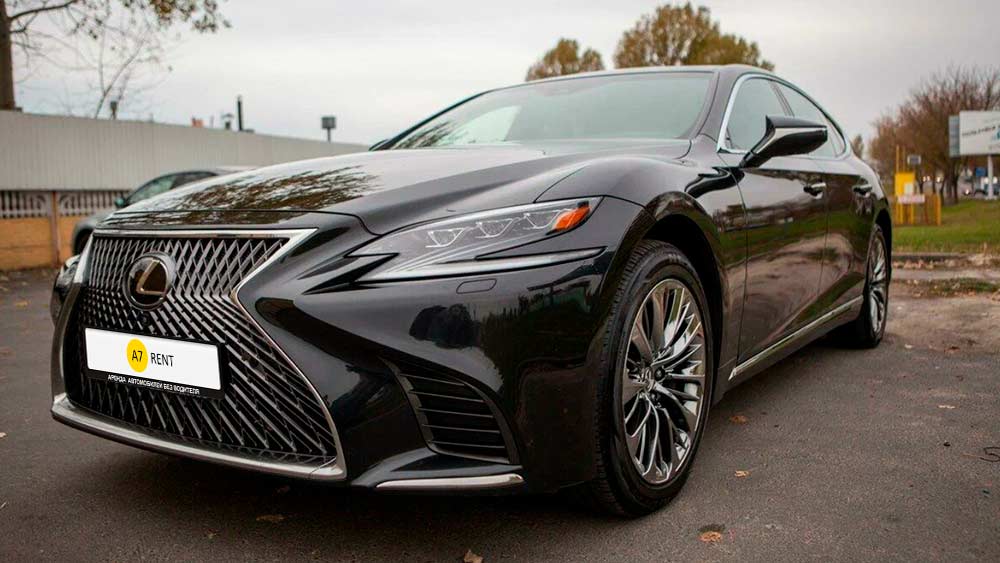 Lexus LS 513