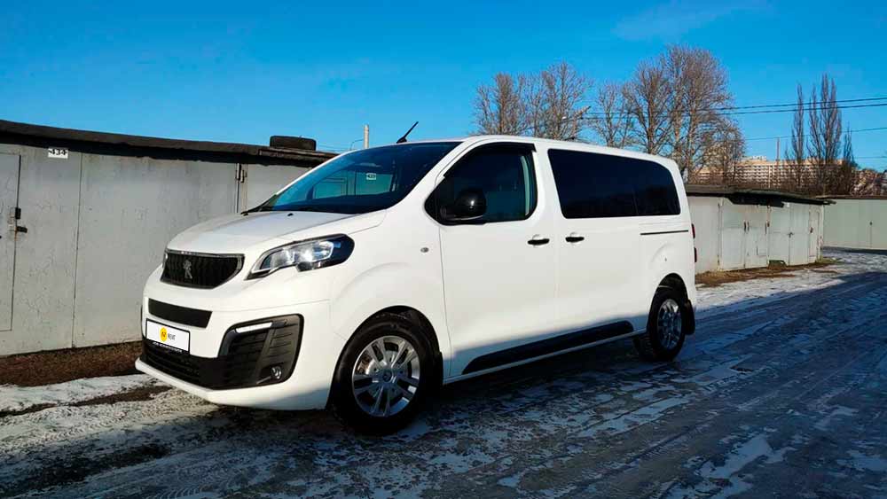 Peugeot Traveller 525