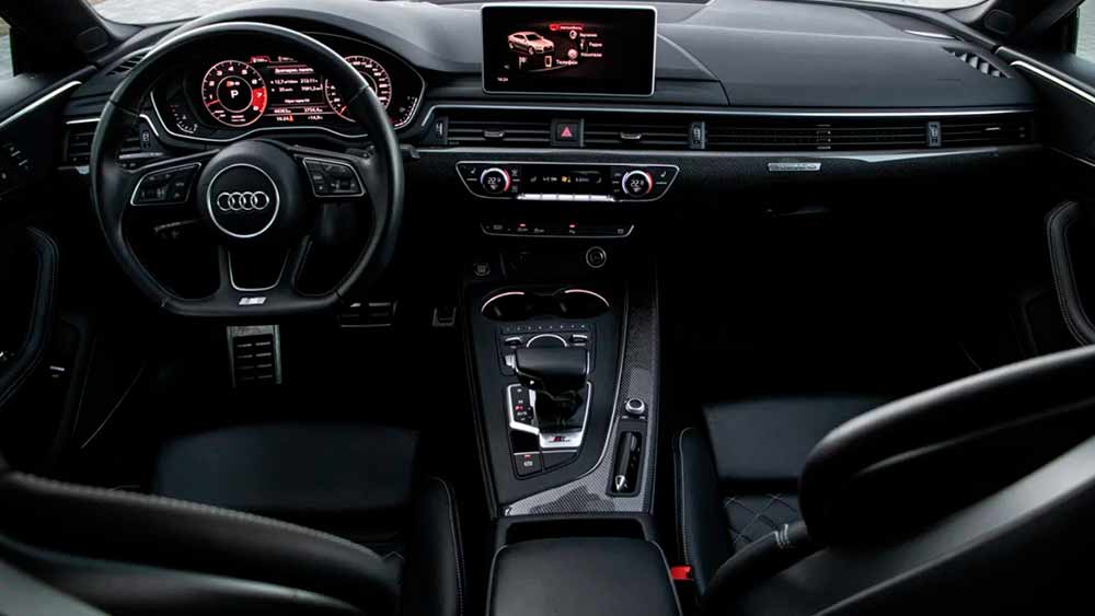 Audi S5 557