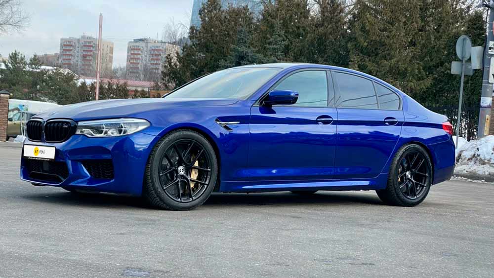 Фото BMW M5