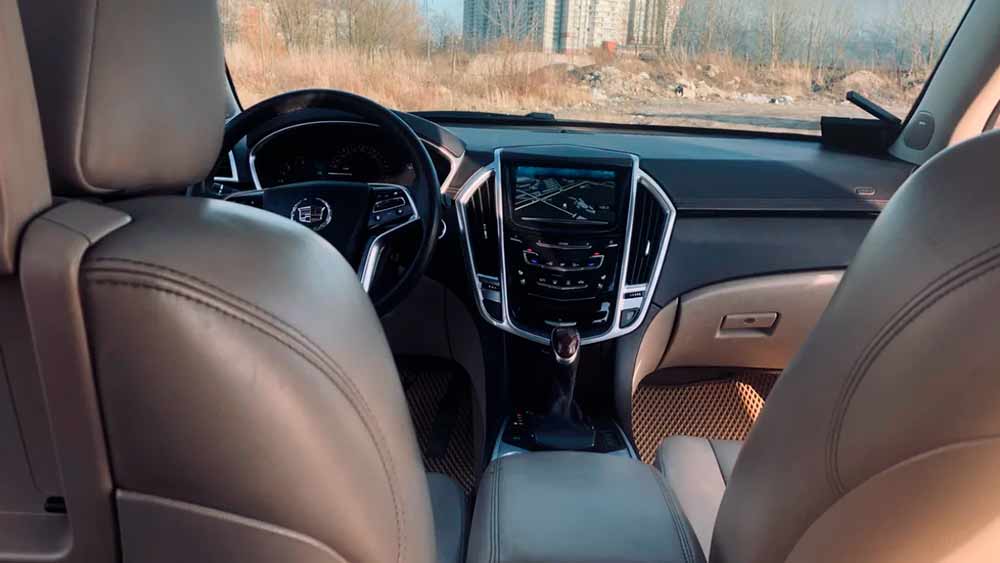 Cadillac SRX 570