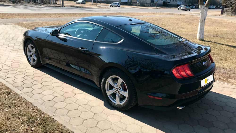 Ford Mustang 583