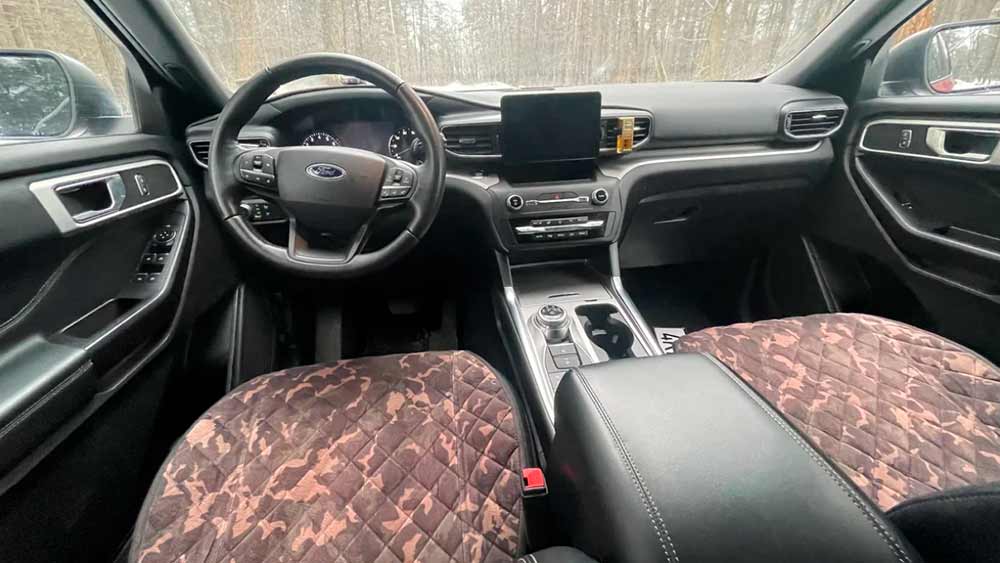Ford Explorer 584
