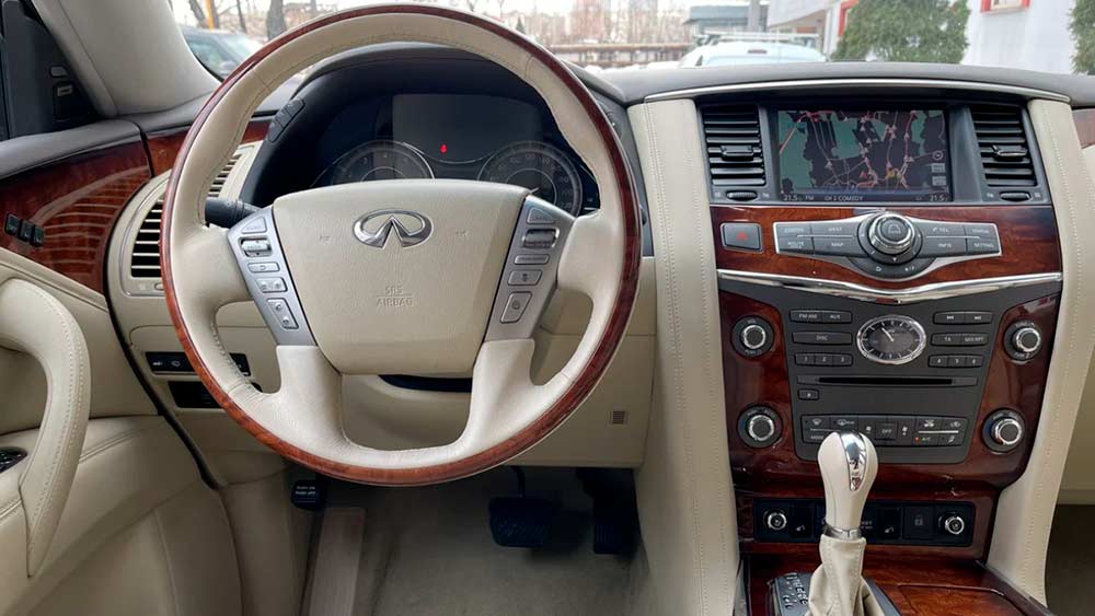 Infiniti QX80 602