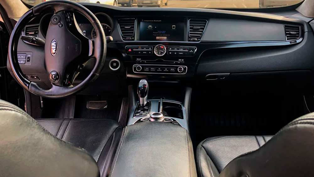 KIA Quoris 611