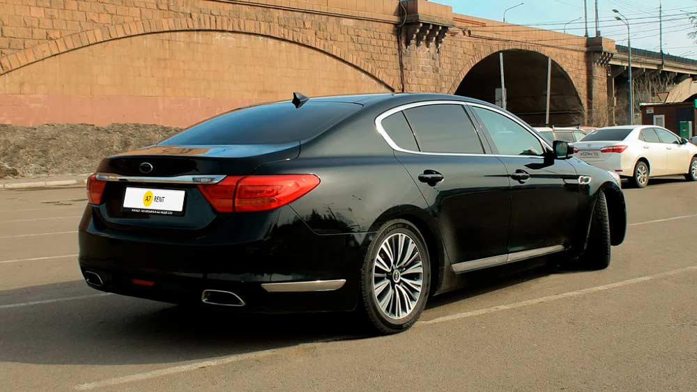 KIA Quoris 611