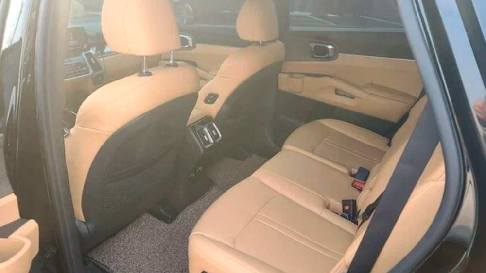 KIA Sorento 612