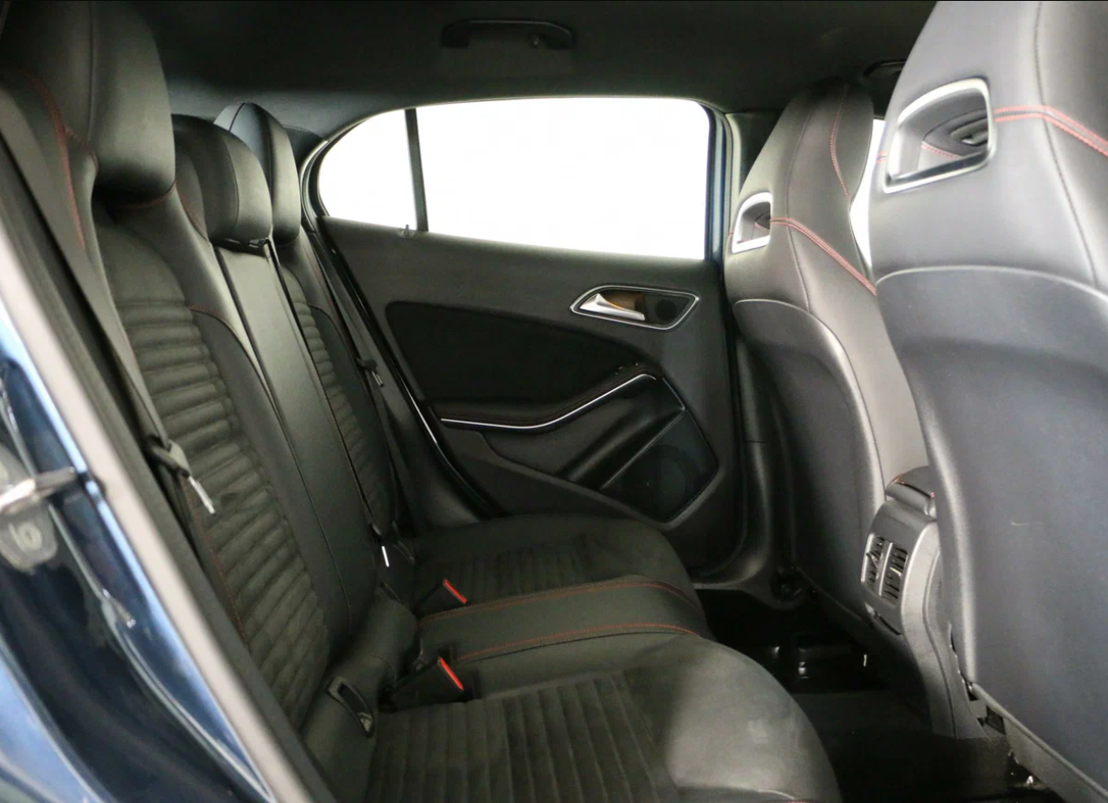 Mercedes-Benz GLA 662