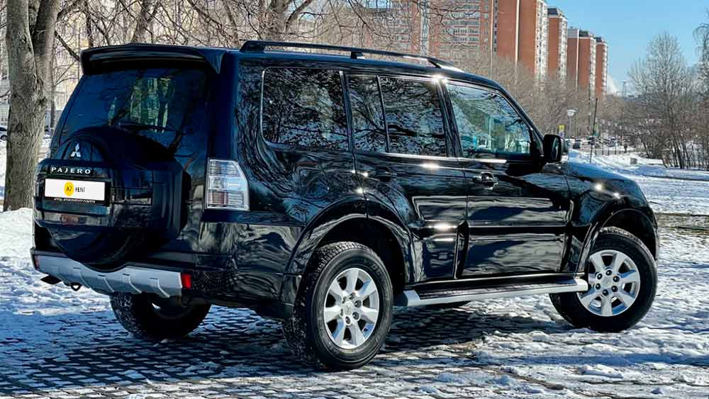 Mitsubishi Pajero 674