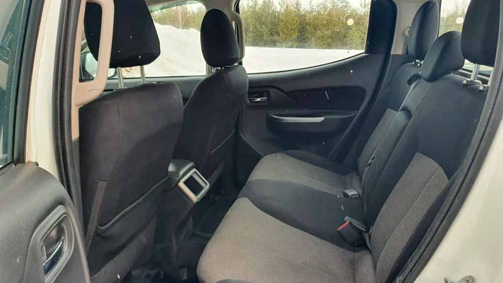 Mitsubishi L200 675