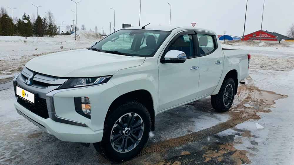 Mitsubishi L200 675