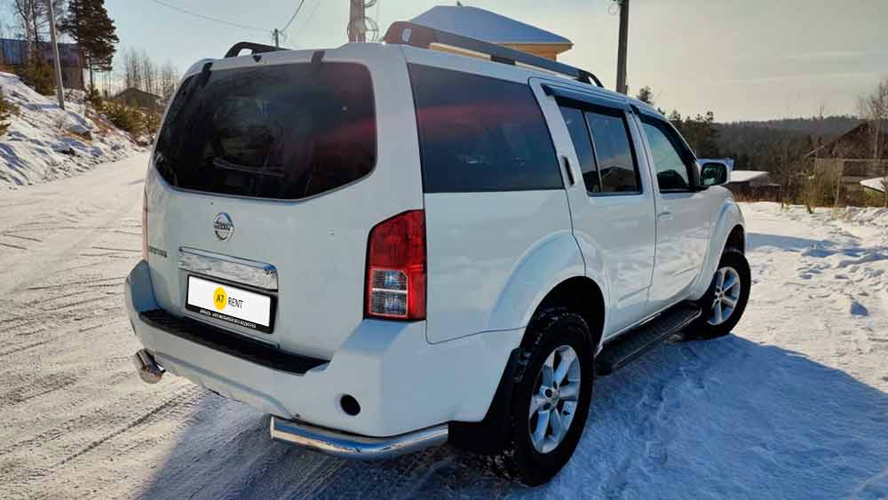 Nissan Pathfinder 679