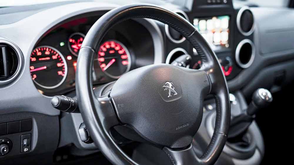 Фото Peugeot Partner