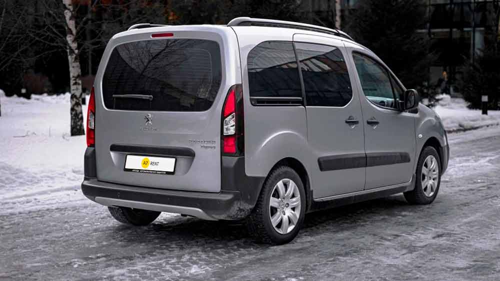 Фото Peugeot Partner
