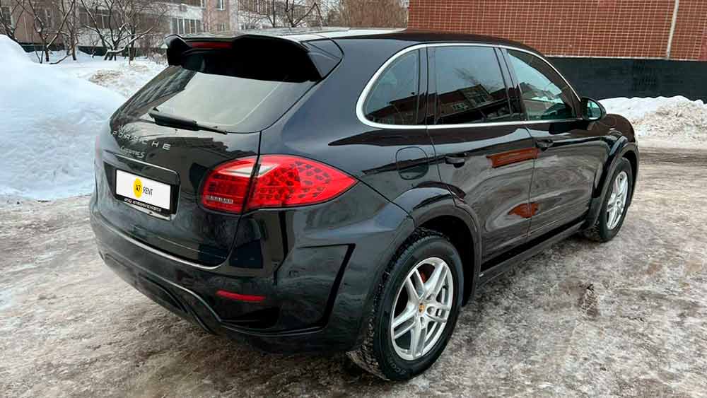 Porsche Cayenne 689