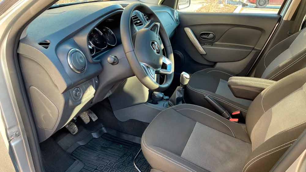 Renault Logan 699