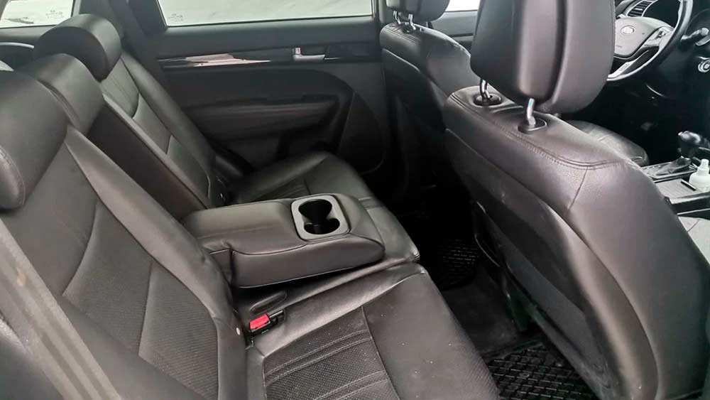 KIA Sorento 736