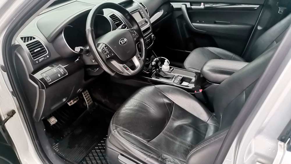 KIA Sorento 736