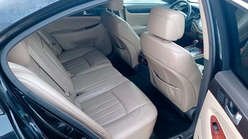 Hyundai Genesis 743
