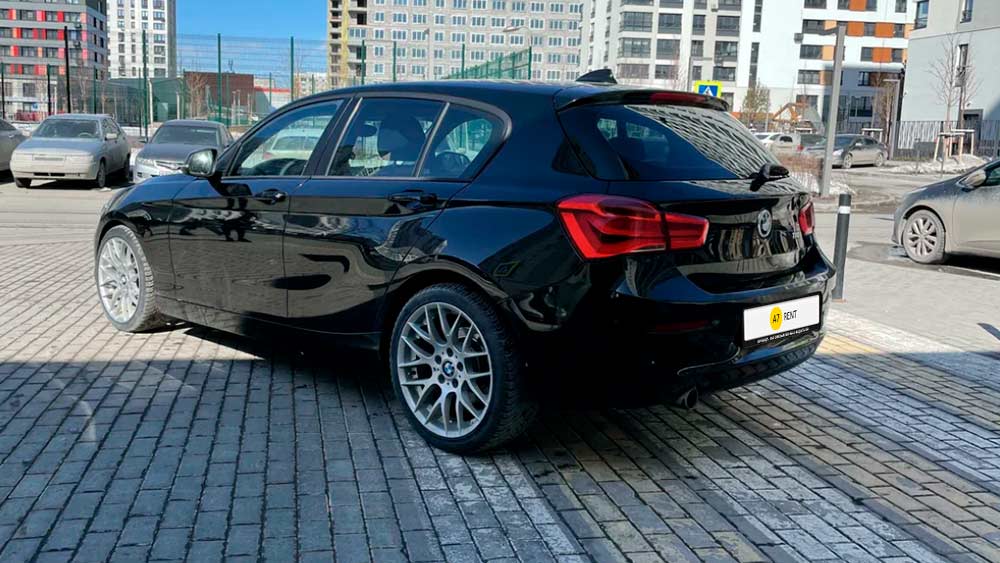 BMW 1 752